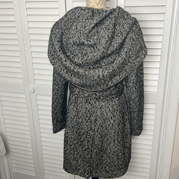 New York & Company Wool-blend Coat with hood - Picture 5 of 12